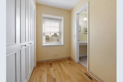 642 Burgundy Court #F, Elk Grove Village, IL 60007 - Photo 16