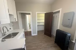 2208 S 57th Ave, Cicero, IL 60804 - Photo 12