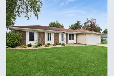 154 Stonehurst Drive, Elgin, IL 60120 - Photo 2