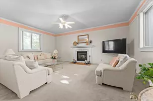 1708 Oak Park Dr, Champaign, IL 61822 - Photo 6