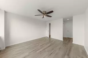 151 N Kenilworth Ave, Oak Park, IL 60301 - Photo 18
