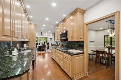 315 N Deere Park Drive, Highland Park, IL 60035 - Photo 10