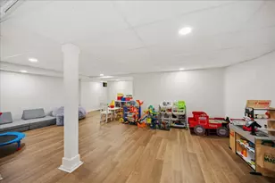 315 N Deere Park Dr, Highland Park, IL 60035 - Photo 22