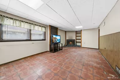 8326 S 78th Avenue, Bridgeview, IL 60455 - Photo 12