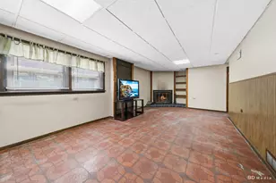 8326 S 78th Ave, Bridgeview, IL 60455 - Photo 12