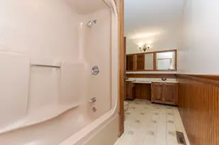 204 W Washington St, Carlock, IL 61725 - Photo 36