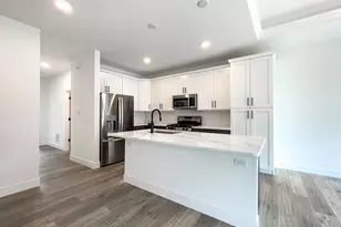 265 Regency Ct, Wauconda, IL 60084 - Photo 10