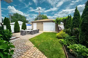 2937 N 74th Ct, Elmwood Park, IL 60707 - Photo 20
