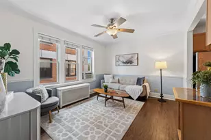 1345 W Greenleaf Ave, Chicago, IL 60626 - Photo 10