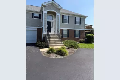 613 Legend Lane #20-4, McHenry, IL 60050 - Photo 1