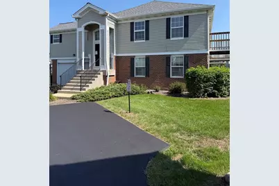 613 Legend Lane #20-4, McHenry, IL 60050 - Photo 2