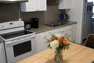 6532 N Glenwood Ave, Chicago, IL 60626 - Photo 2