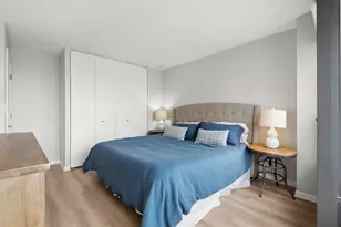 30 E Huron St, Chicago, IL 60611 - Photo 16