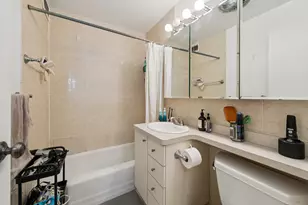 400 E Randolph St, Chicago, IL 60601 - Photo 12