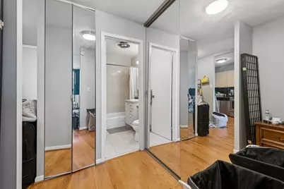 400 E Randolph Street #3516, Chicago, IL 60601 - Photo 14