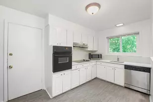 200 South Blvd, Evanston, IL 60202 - Photo 2
