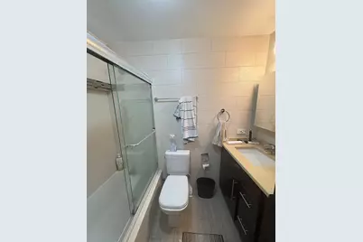 1560 N Sandburg Terrace #415J, Chicago, IL 60610 - Photo 10