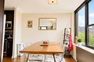 1560 N Sandburg Terrace, Chicago, IL 60610 - Photo 6