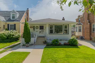 9717 S Springfield Ave, Evergreen Park, IL 60805 - Photo 1