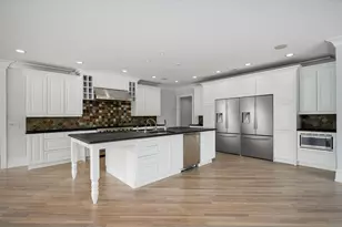 545 W Aldine Ave, Chicago, IL 60657 - Photo 10