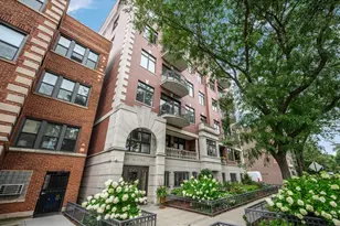 545 W Aldine Ave, Chicago, IL 60657 - Photo 2