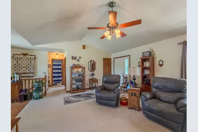 2309 E Lakeview Drive, Casey, IL 62420 - Photo 12