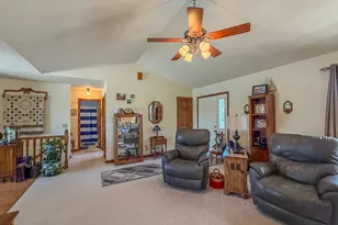 2309 E Lakeview Dr, Casey, IL 62420 - Photo 12