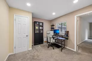 [Address not provided], Lindenhurst, IL 60046 - Photo 28