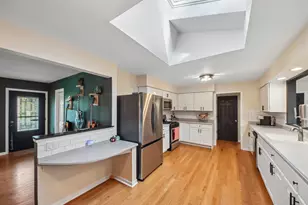 [Address not provided], Lindenhurst, IL 60046 - Photo 10