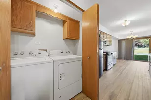 16051 Laurel Dr, Orland Park, IL 60462 - Photo 10