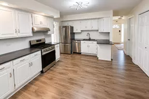 606 71st St, Darien, IL 60561 - Photo 14