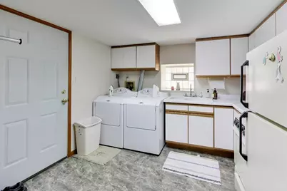 7911 W Westwood Drive, Elmwood Park, IL 60707 - Photo 32