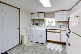 7911 W Westwood Dr, Elmwood Park, IL 60707 - Photo 32