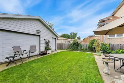 7911 W Westwood Drive, Elmwood Park, IL 60707 - Photo 38