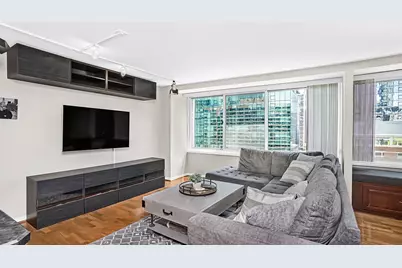 211 E Ohio Street #2312, Chicago, IL 60611 - Photo 6