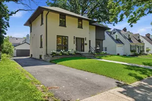 3923 Clausen Ave, Western Springs, IL 60558 - Photo 2