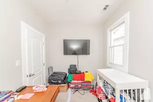 2923 N Avers Ave, Chicago, IL 60618 - Photo 12