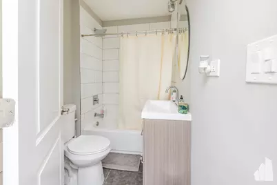 2923 N Avers Avenue #2, Chicago, IL 60618 - Photo 10