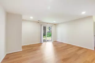 611 W Central Rd, Mount Prospect, IL 60056 - Photo 2