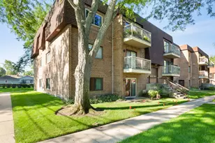 611 W Central Rd, Mount Prospect, IL 60056 - Photo 1