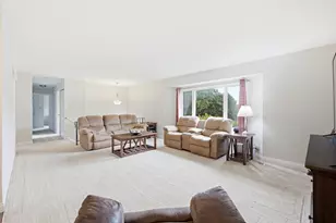 308 Nelson Ct, Bolingbrook, IL 60440 - Photo 4