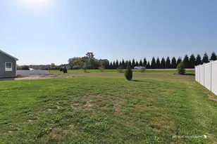 2490 Olivia Ct, Wauconda, IL 60084 - Photo 22