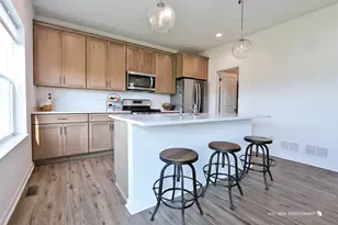 2490 Olivia Ct, Wauconda, IL 60084 - Photo 8
