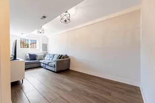 9154 S Luella Ave, Chicago, IL 60617 - Photo 22