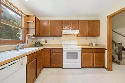 5401 W Chasefield Circle, McHenry, IL 60050 - Photo 8