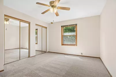 5401 W Chasefield Circle, McHenry, IL 60050 - Photo 12
