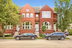 1127 E Prairie Ave, Des Plaines, IL 60016 - Photo 1