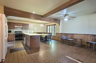 318 N Maple St, Frankfort, IL 60423 - Photo 2