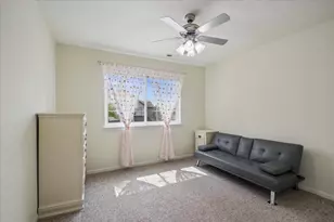 1041 Park Hill Cir, Aurora, IL 60502 - Photo 12