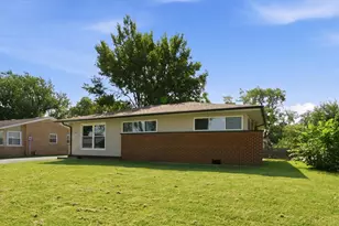3001 N Sherwood Ave, Markham, IL 60428 - Photo 2